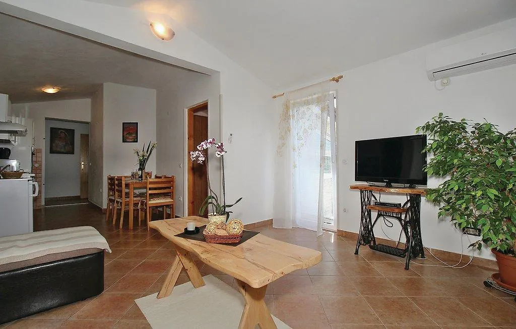 Apartments Vesna Nova Vas  0*, Nova Vas (Porec) Kroatië