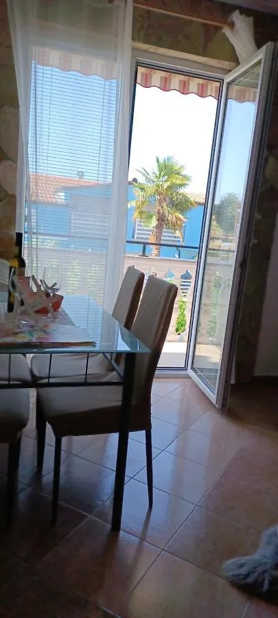 Apartments Vesna Nova Vas  0*, Nova Vas (Porec)