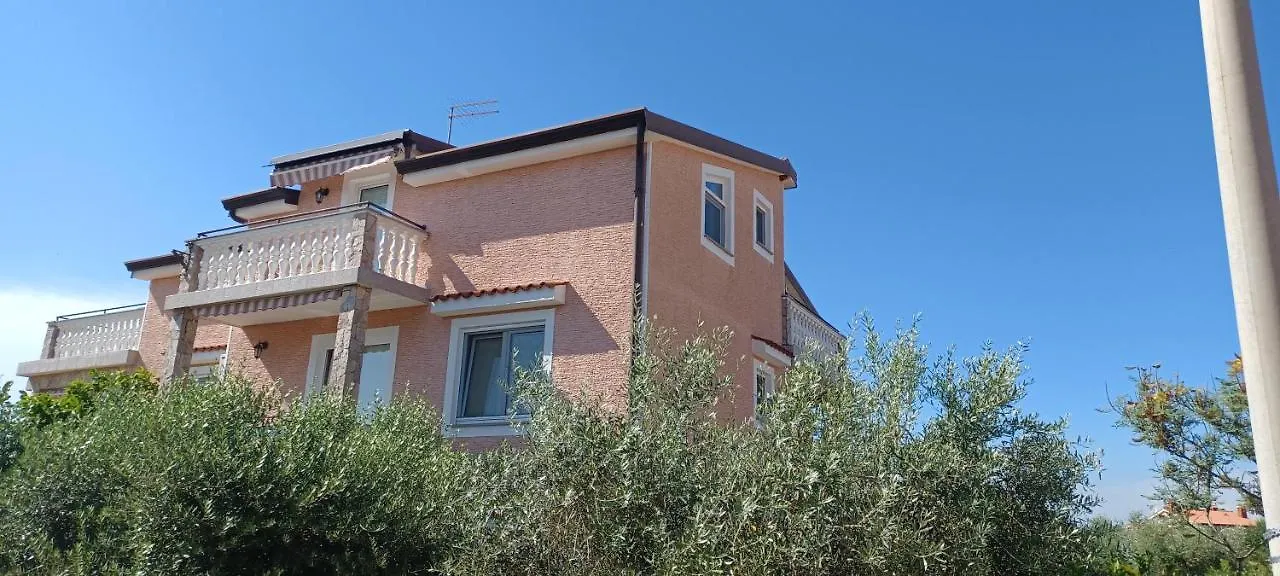 Apartments Vesna Nova Vas  Croatia