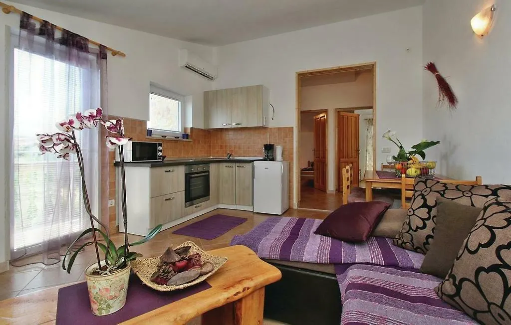 Apartments Vesna Nova Vas  Croatia